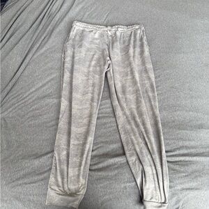 Vuori Heather Gray Lounge Pants